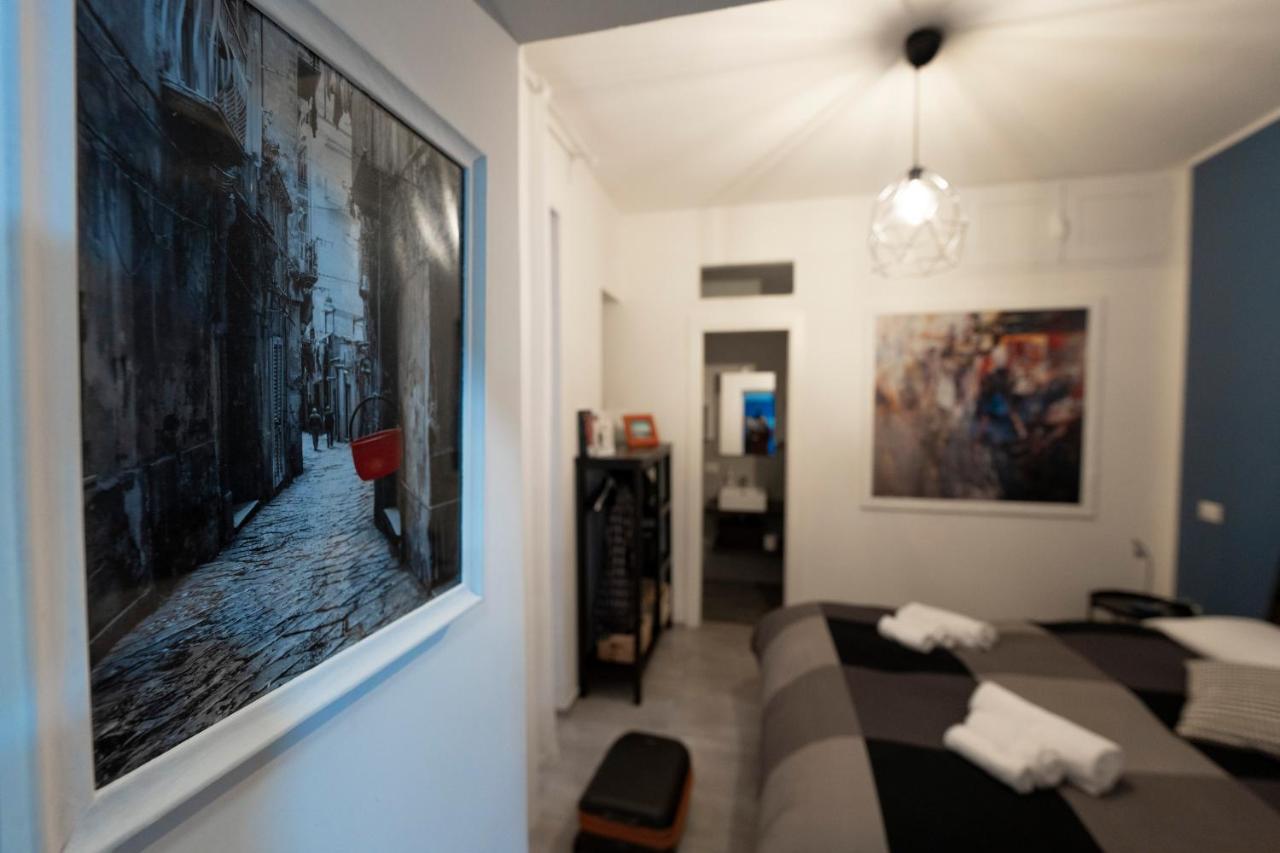 Donna Chiara Holiday House - Toledo Neapol Zewnętrze zdjęcie