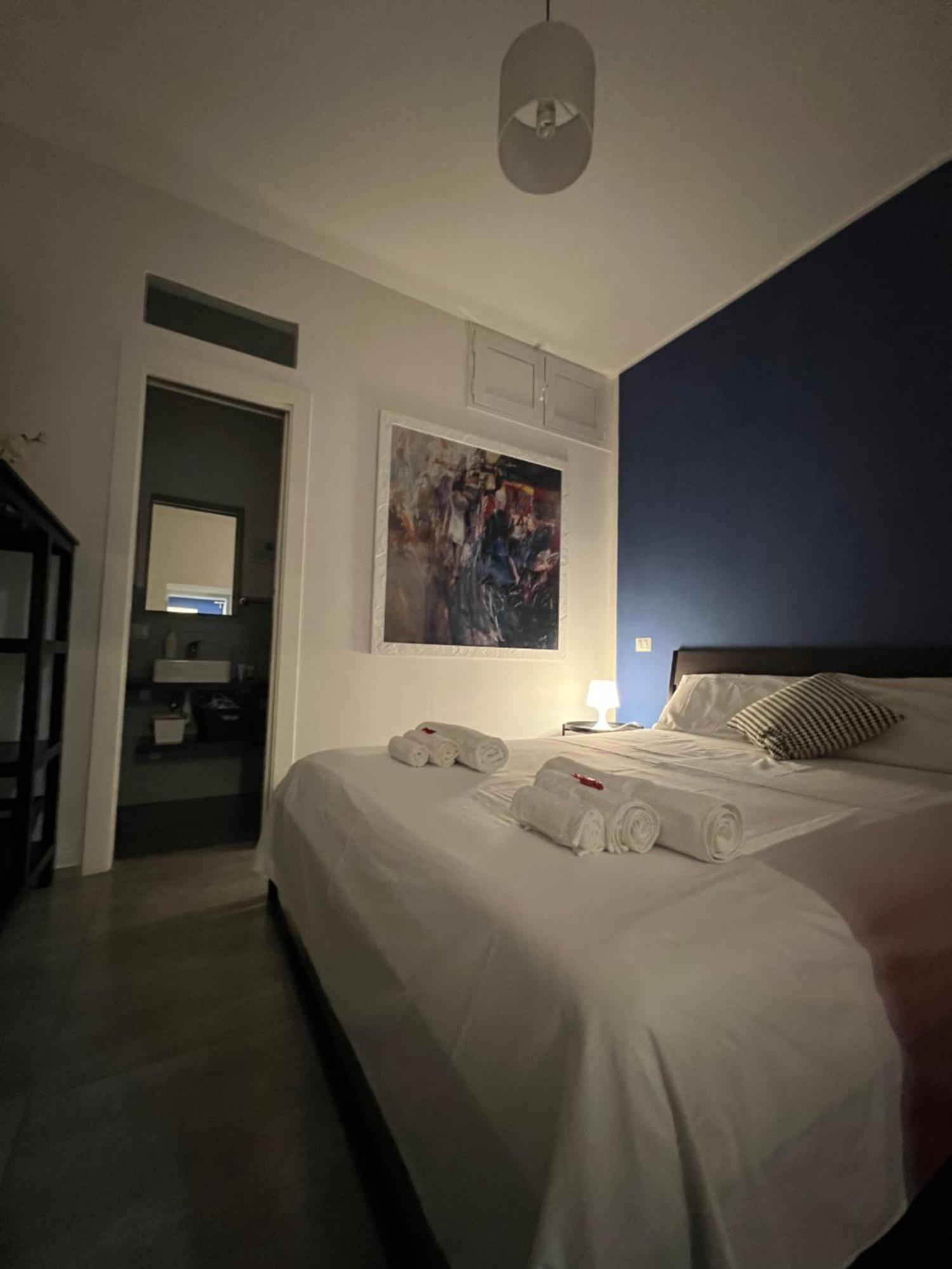 Donna Chiara Holiday House - Toledo Neapol Zewnętrze zdjęcie